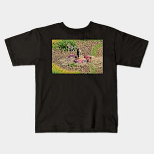 Winnowing. Kids T-Shirt